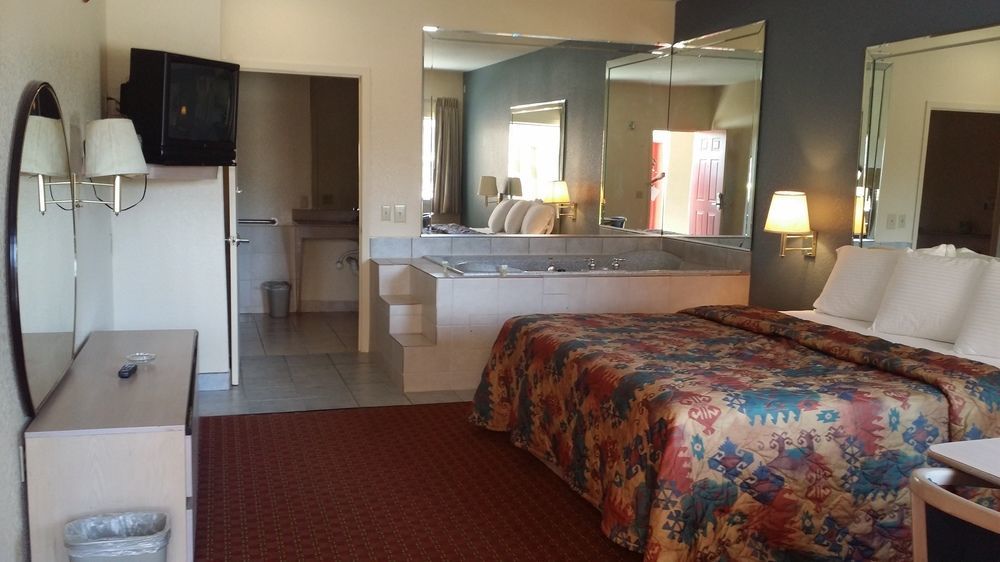 Americas Best Value Inn & Suites Northeast Houston Zewnętrze zdjęcie